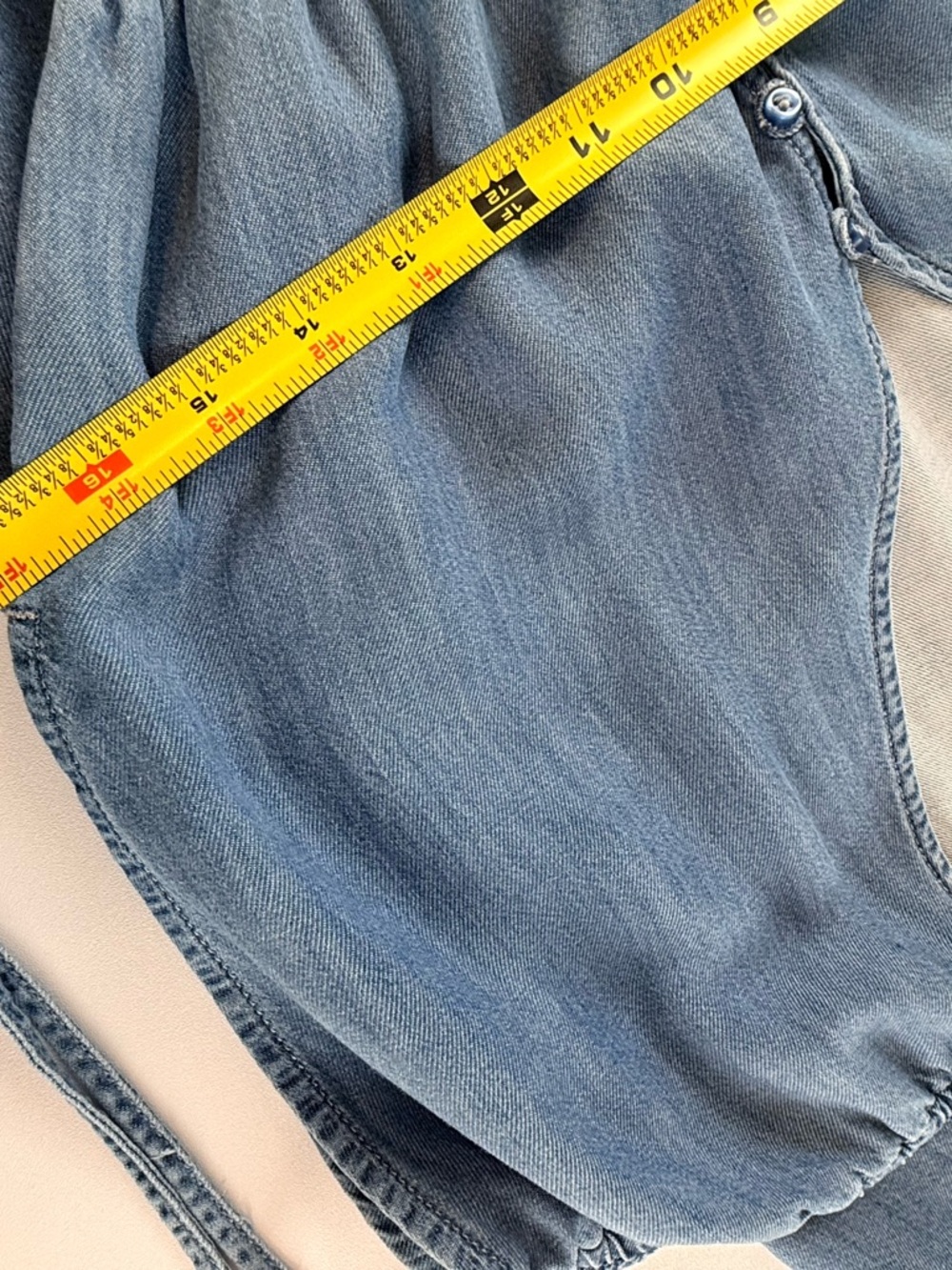 Levi’s Chambray Smocked Waist Midi Dress Button Front Tencel Cottagecore XS - Picture 9 of 9